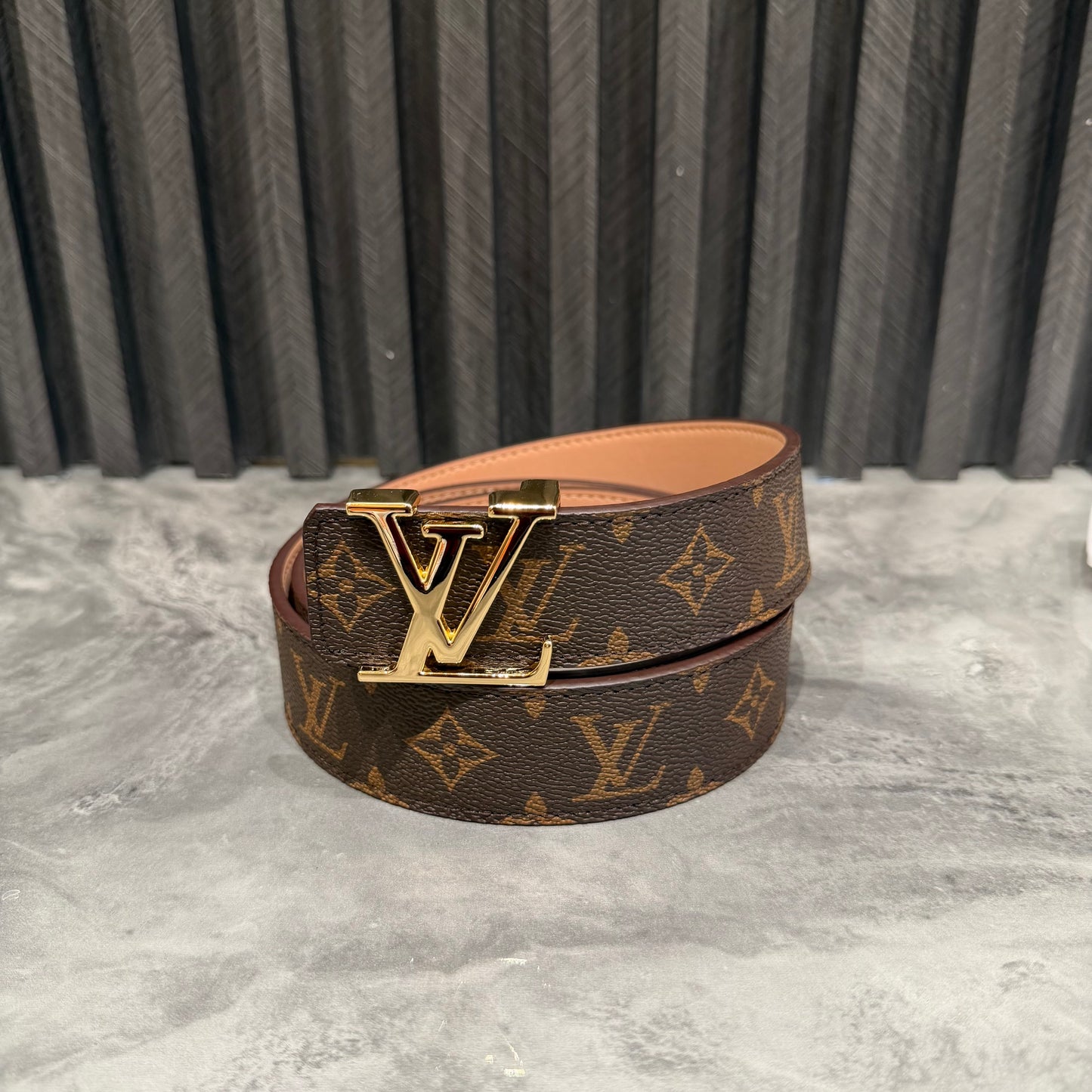 LV BELT