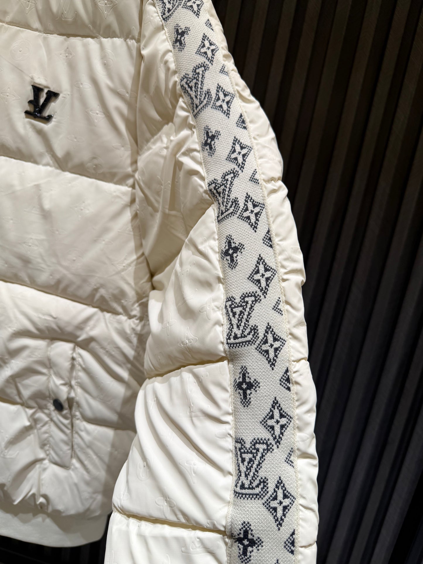LV JACKET
