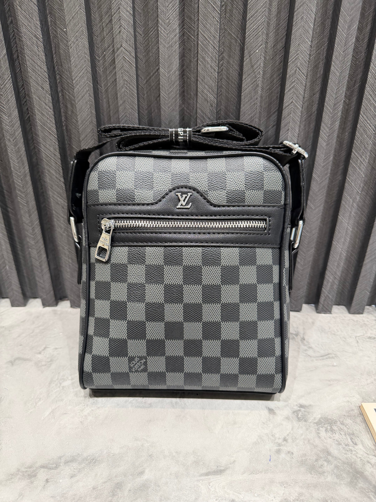 LV BAG