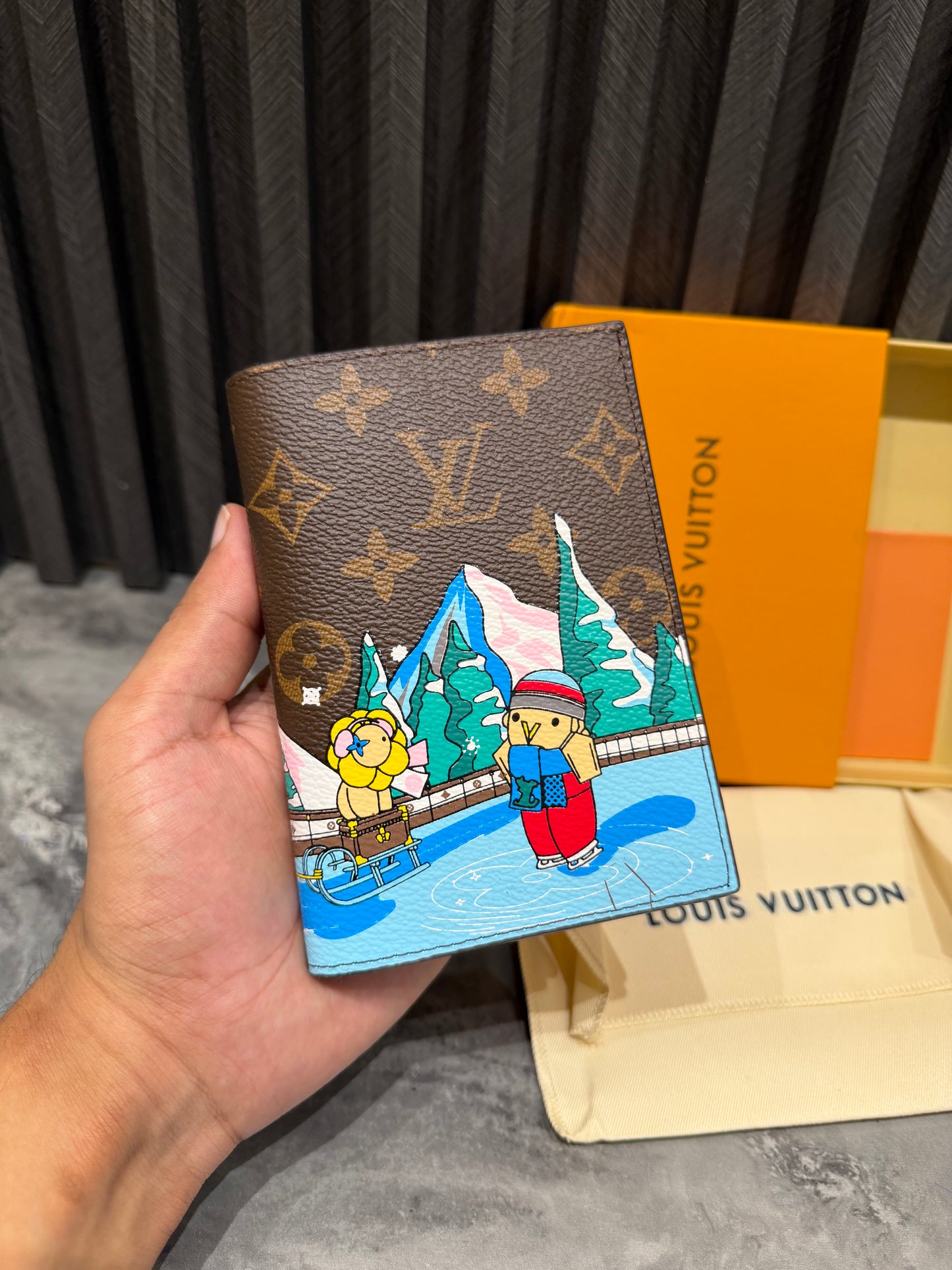 LV WALLET 1.1 GRADE