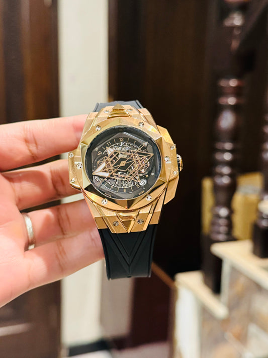 HUBLOT BIG BANG MASTER GRADE  FULL  SPHIRE  GLSSS