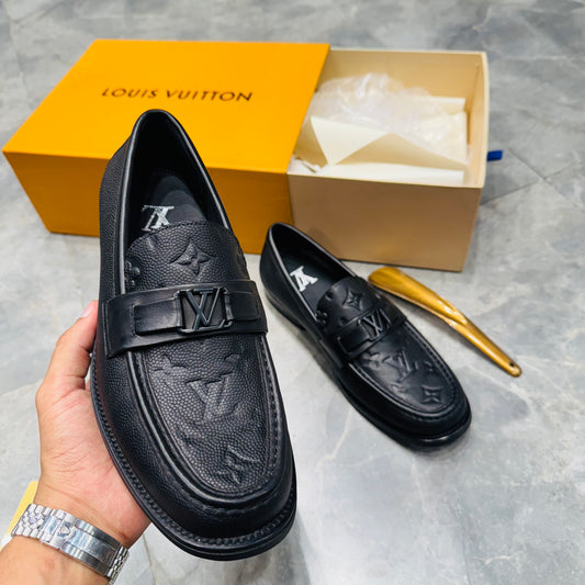 LV SHOES