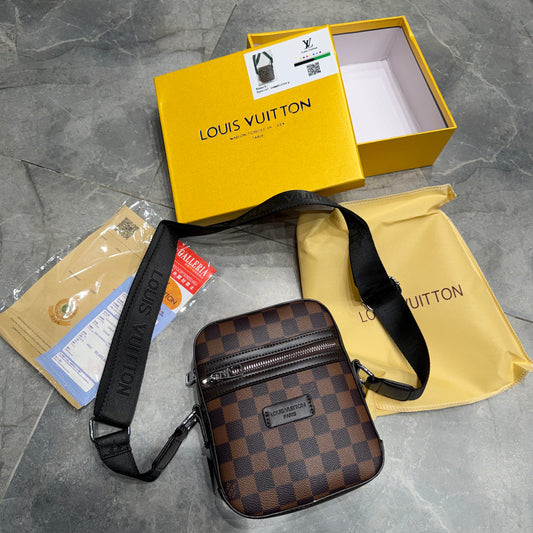 LV SIDE BAG