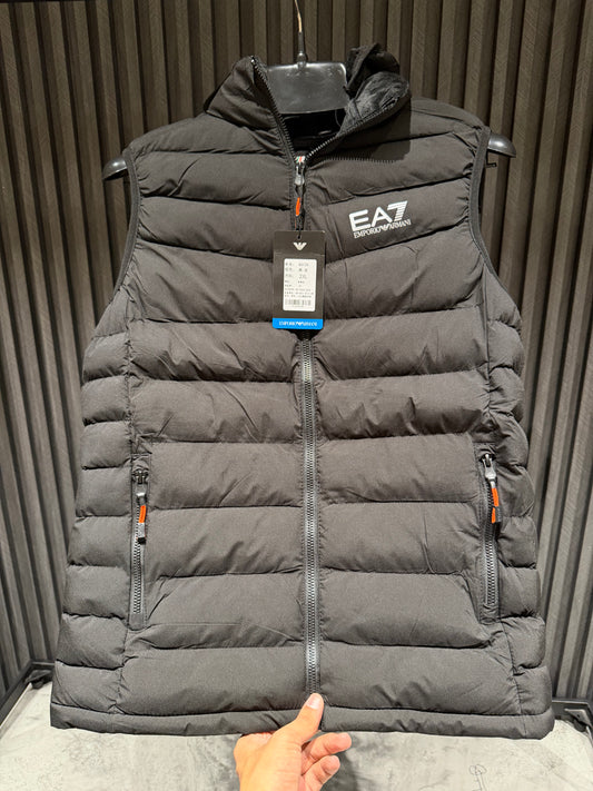 ARMANI SLEEVLESS JACKET