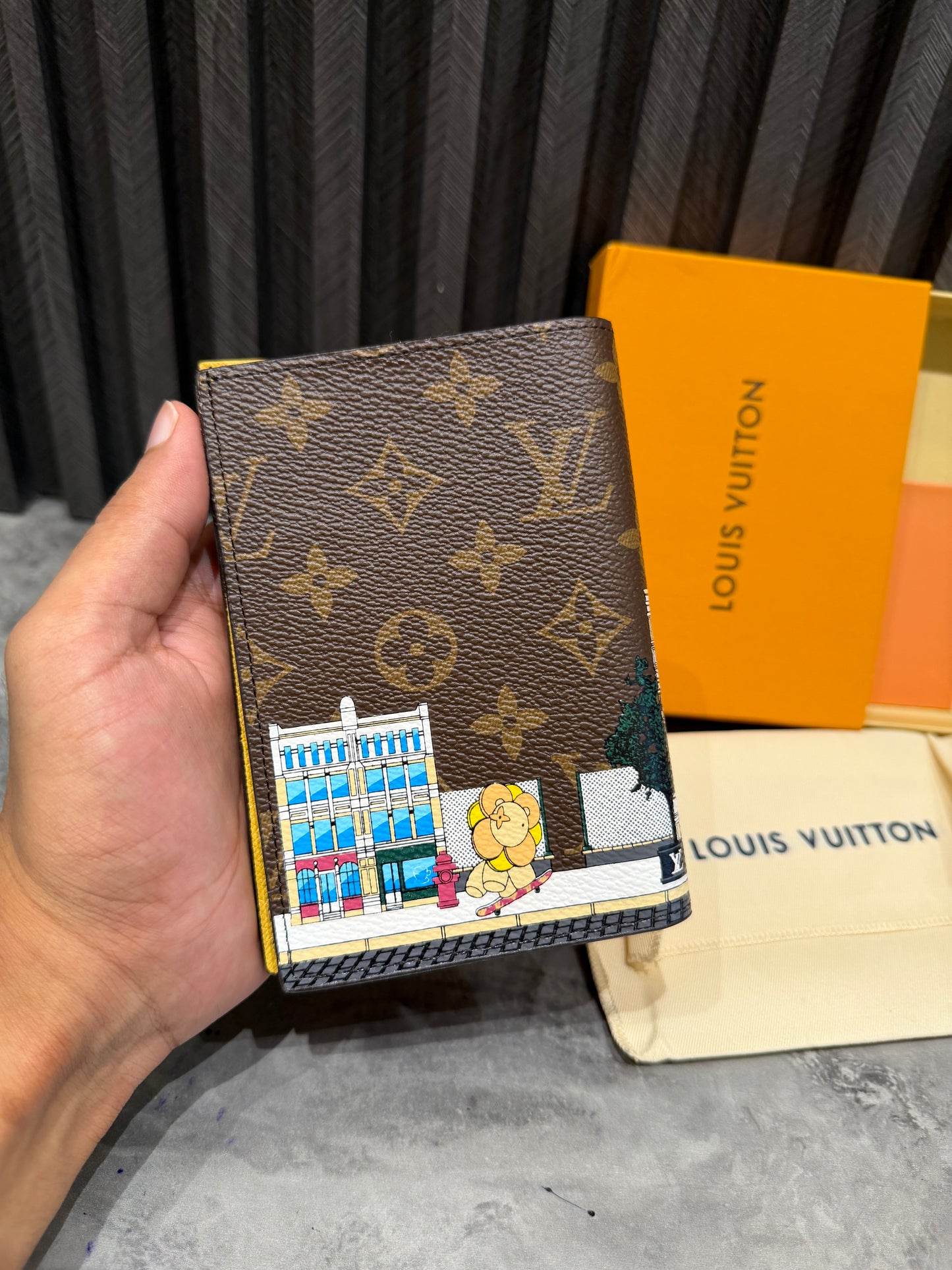 LV WALLET 1.1 GRADE