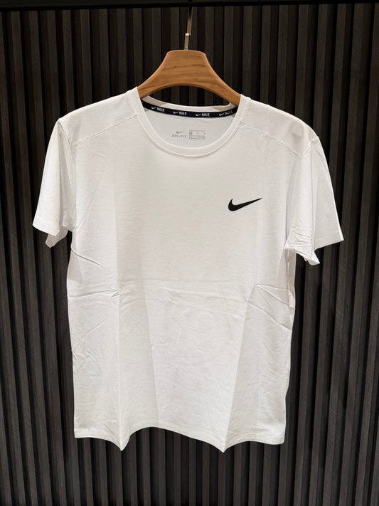 NIKE Gym Wear T-Shirts