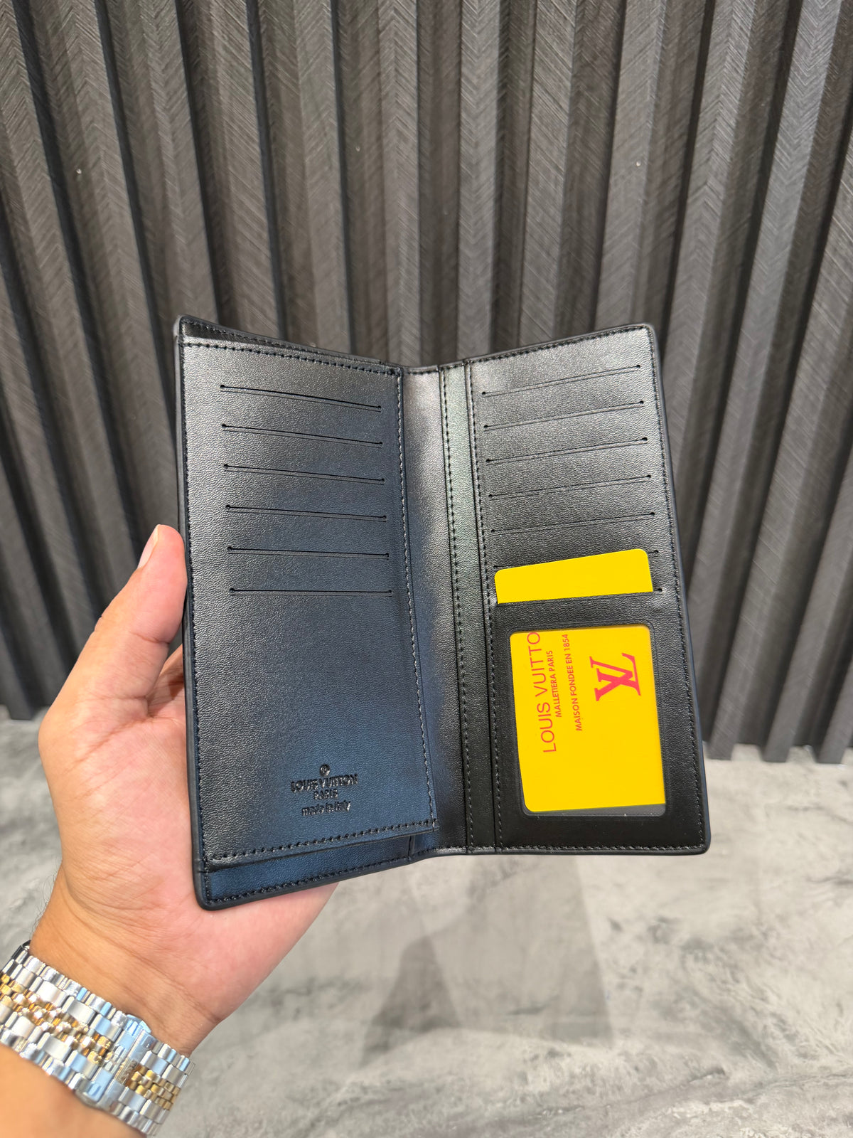 LV LONG WALLET