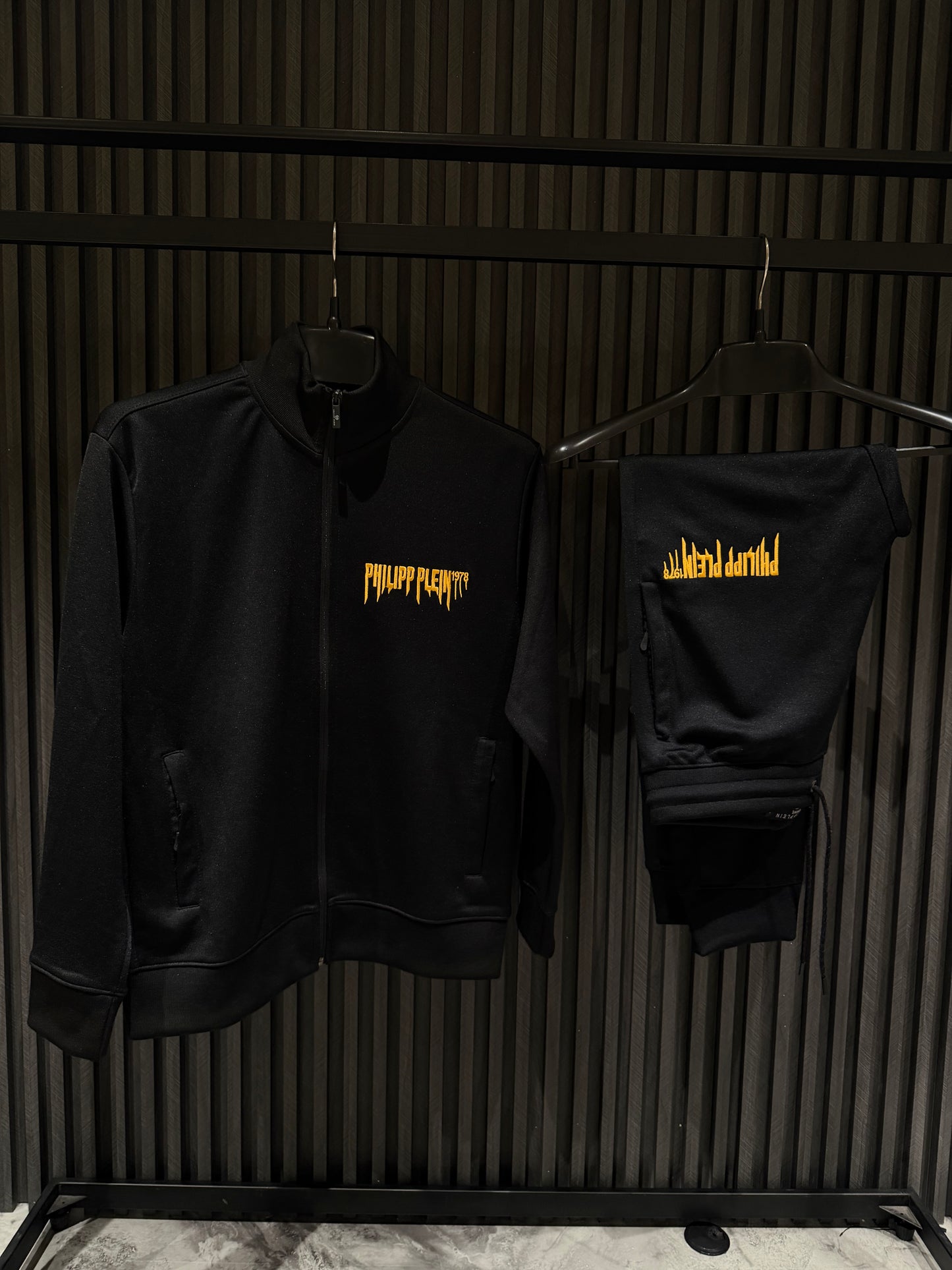 PP TRACKSUIT