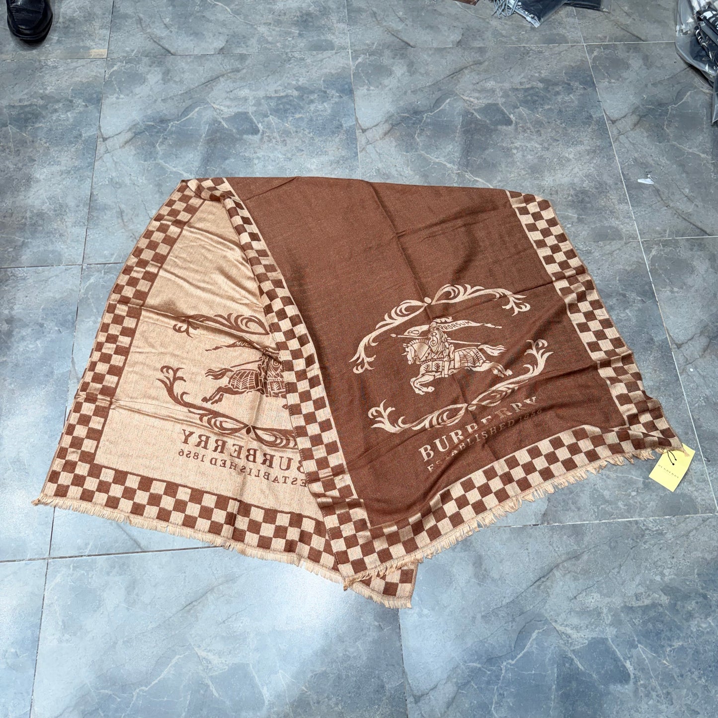 BURBERRY SCARF