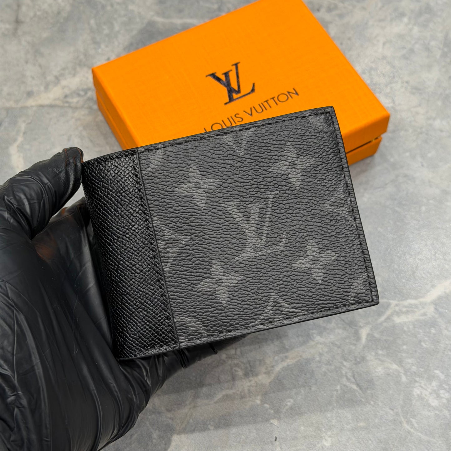 LV WALLET