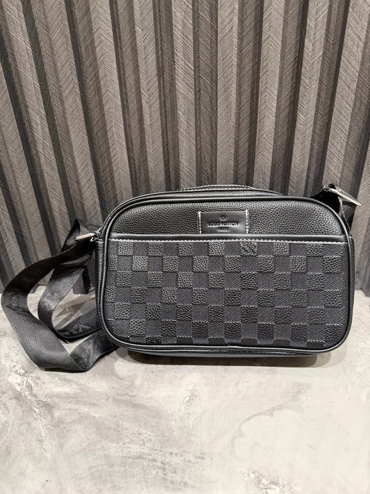 LV SIDE BAG