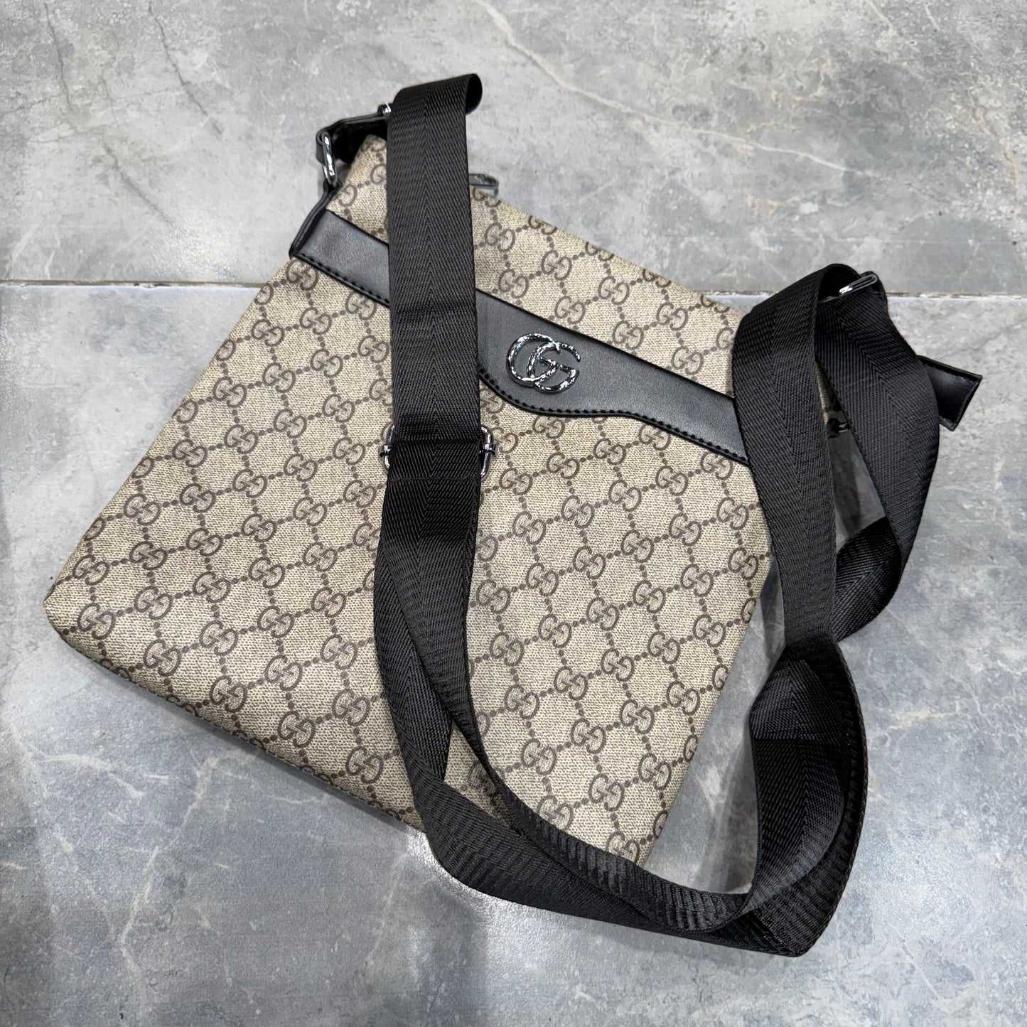 GUCCI CROSS BODY BAG