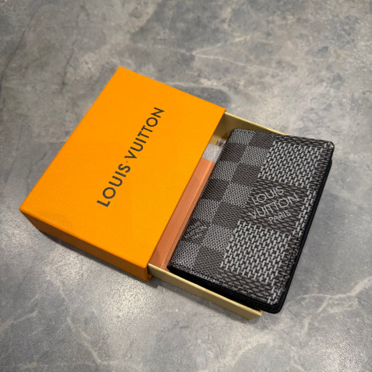 LV WALLET