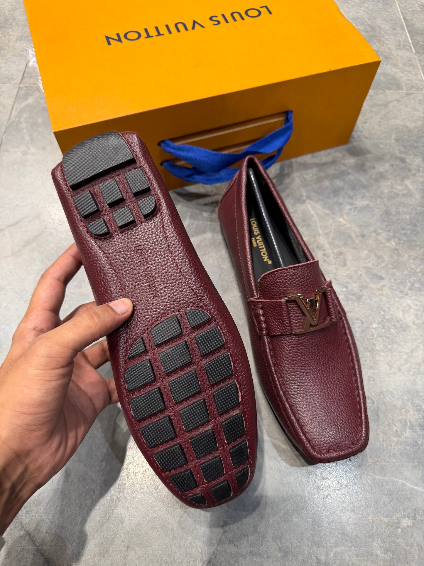 LV SHOES