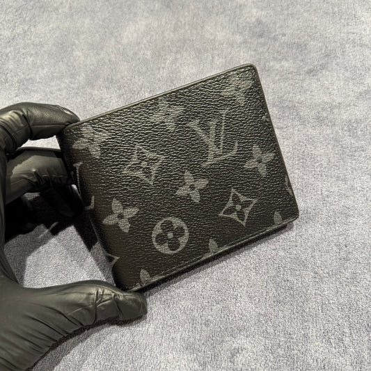 LV WALLET